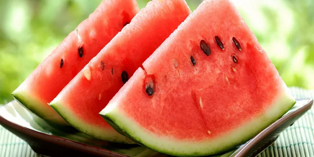 البطيخ لمنع العطش