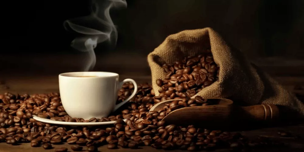 शरीर के स्वास्थ्य के लिए कॉफी के फायदे और इसके संभावित नुकसान | चिकित्सा