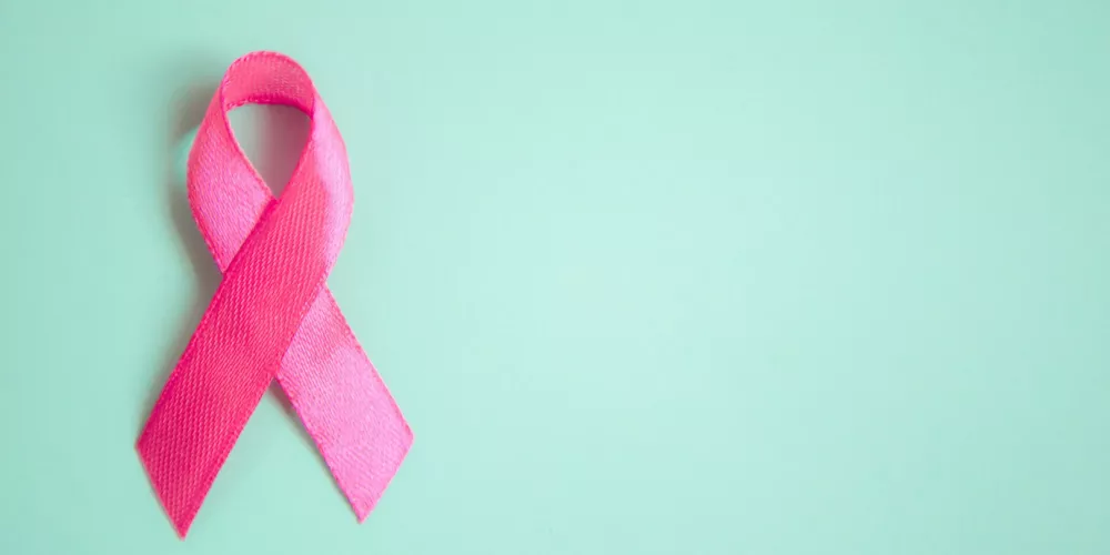 اعراض سرطان الثدي بالصور عند النساء والرجال