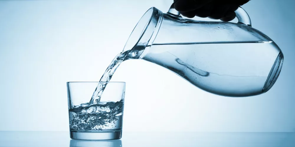 اهمية الماء لصحة الجسم والكمية المثالية لشربها يوميا | الطبي