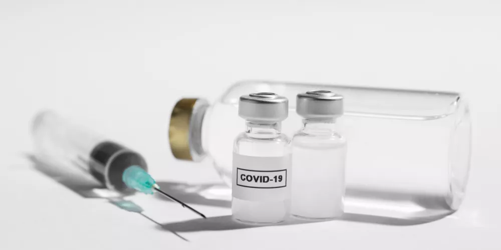 الامارات تعتمد اللقاح الروسي للوقاية من فيروس كورونا