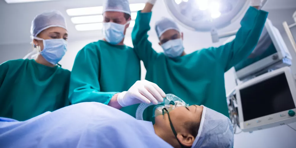 تأخير العمليات الجراحية في المستشفيات في بريطانيا بسبب كورونا