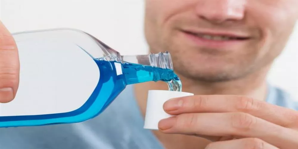 غسولات الفم نقطة تحول في الوقاية من فيروس كورونا