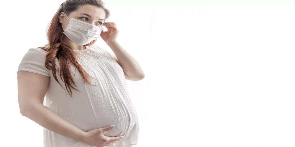 مراكز السيطرة على الأمراض توصي الحوامل بأخذ لقاح كورونا