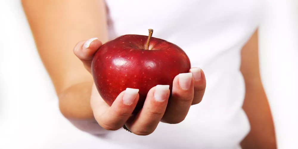 فوائد التفاح الصحية والعلاجية