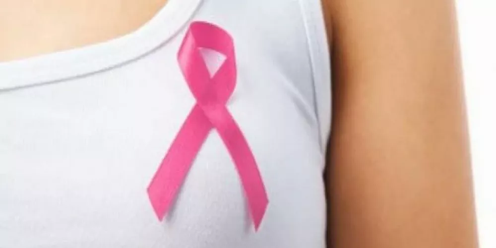 توصيات بالفحص المبكر لسرطان الثدي لبعض السيدات قبل سن الاربعين 