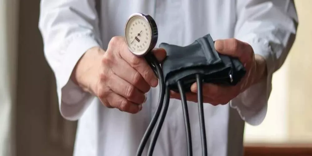منتهية الصلاحية مقاطعة في بعض الأحيان في بعض الأحيان  جهاز قياس ضغط الدم المنزلي، ما هي أفضل أنواعه | الطبي