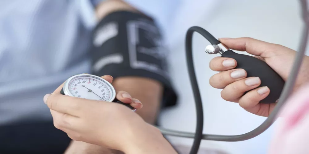 انخفاض التحكم في ارتفاع ضغط الدم وإدارته أثناء الجائحة