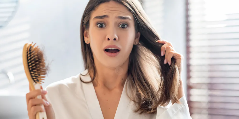 هل تسبب أدوية التخسيس تساقط الشعر؟ إليك الحقيقة!