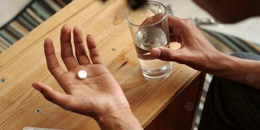 بعد 60 عامًا.. اكتشاف كيف يعمل الميتفورمين داخل الدماغ!