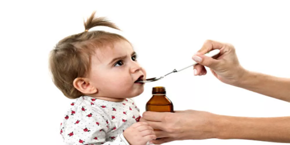 توصية بتخفيض جرعات أدوية التسكين للأطفال 