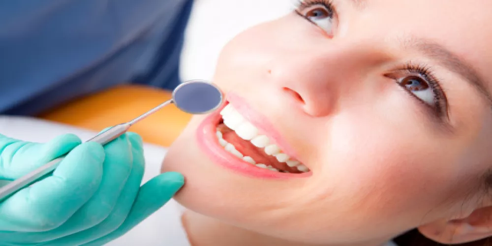 دراسة تقول أن كرسي طبيب الأسنان مكان جيد لإجراء الفحوصات الطبية