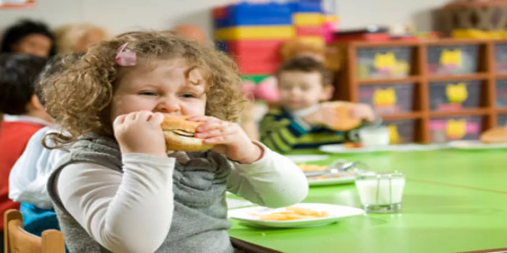 تقديم وجبات الإفطار المجانية في المدارس قد تؤدي إلى السمنة