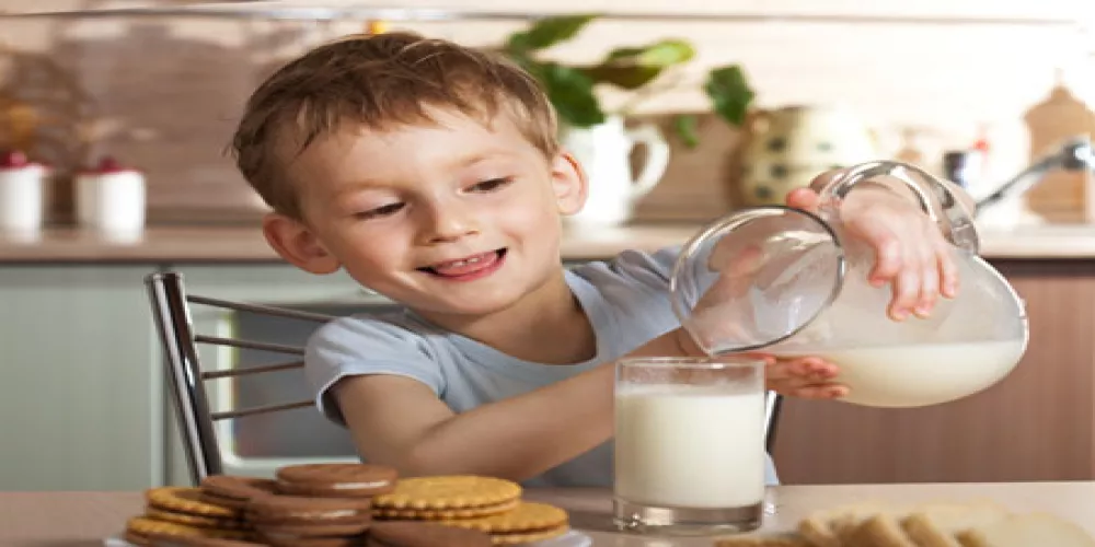 شرب الحليب يساعد في انخفاض مشاكل التقدم في العمر 