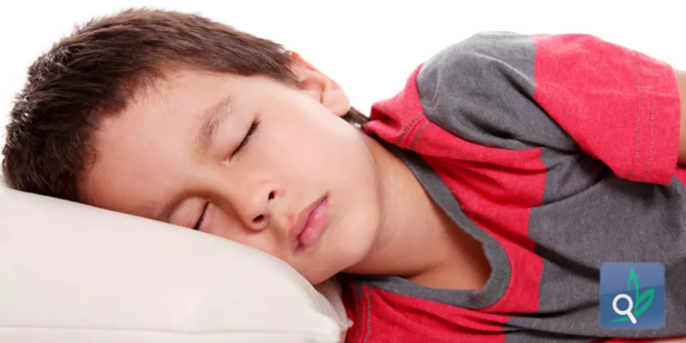 عوامل جينية وبيئية تؤثر في نمط نوم الأطفال