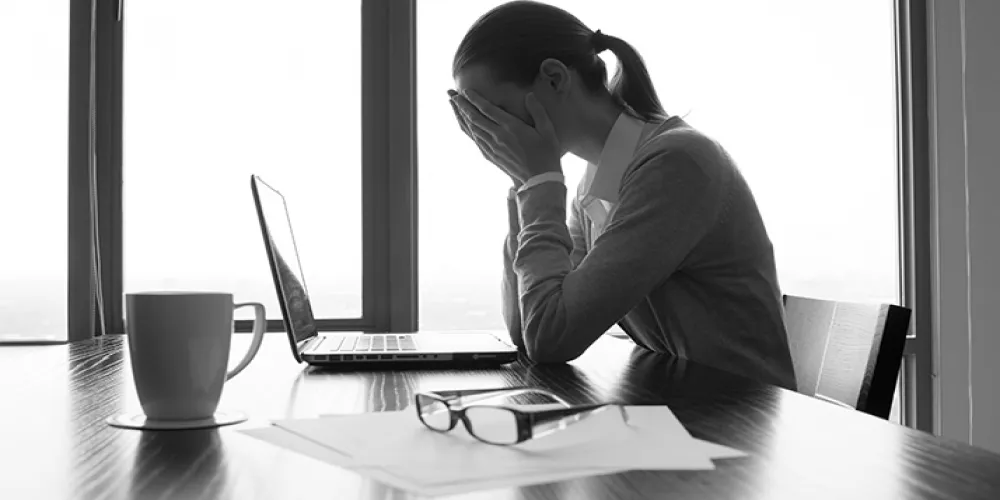 حالات صحية خطرة يسببها توتر العمل لدى النساء!