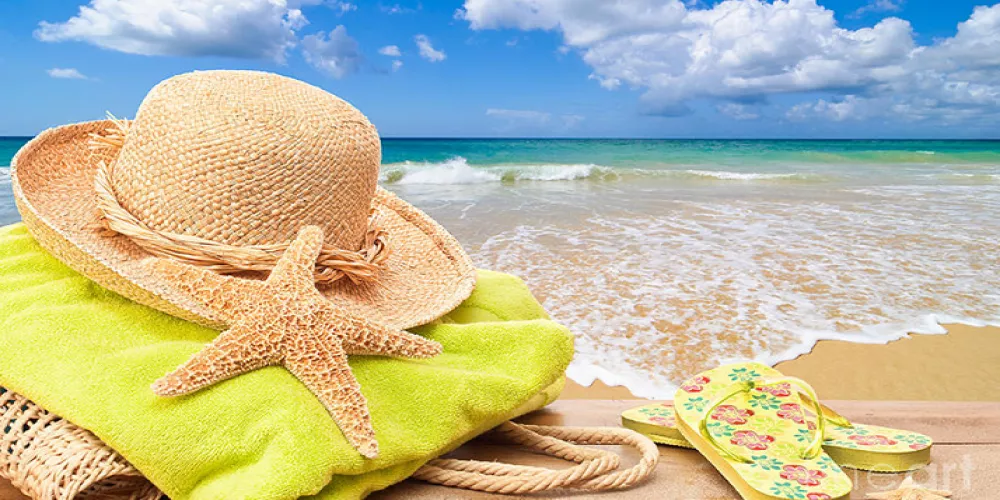 احمي شعرك من التلف على الشاطئ وفي المسبح