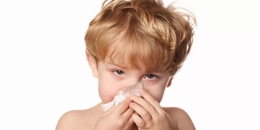 بماذا ترتبط نزلات البرد والإنفلونزا عند الأطفال؟