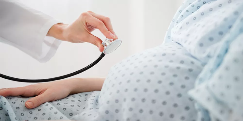 كيف تؤثر إصابة الحامل بتكييس المبايض على مولودها؟