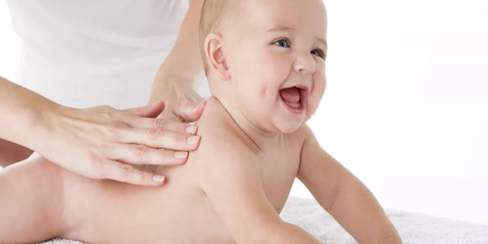 وضع زيت الزيتون أو غيره لحديثي الولادة، هل هو بهذه الخطورة؟