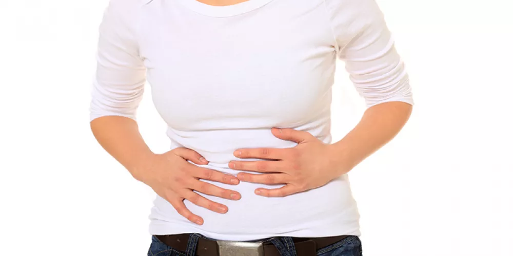 أطعمة عليكِ تجنّبها إن كنتِ تعانين من اضطرابات القولون