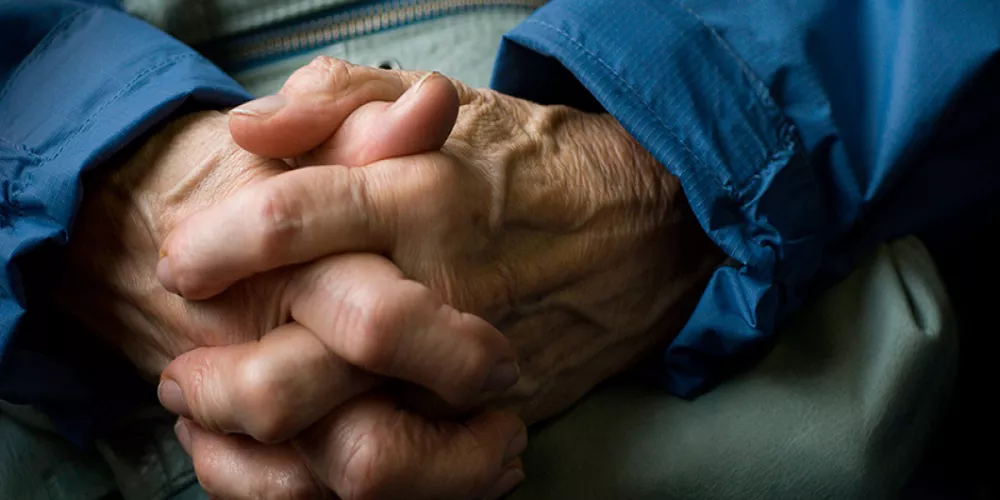 ما العلاقة بين حمض اليوريك (uric acid) ومرض الباركنسون؟