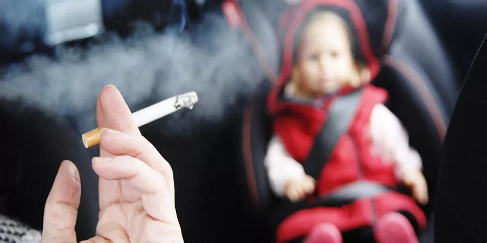 دراسة تربط بين التدخين السلبي وتهيج المثانة لدى الأطفال