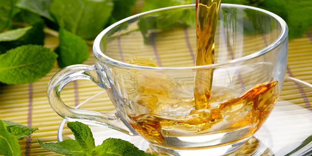 كوب من شاي اعشاب قد يساعد في محاربة سرطان الثدي 