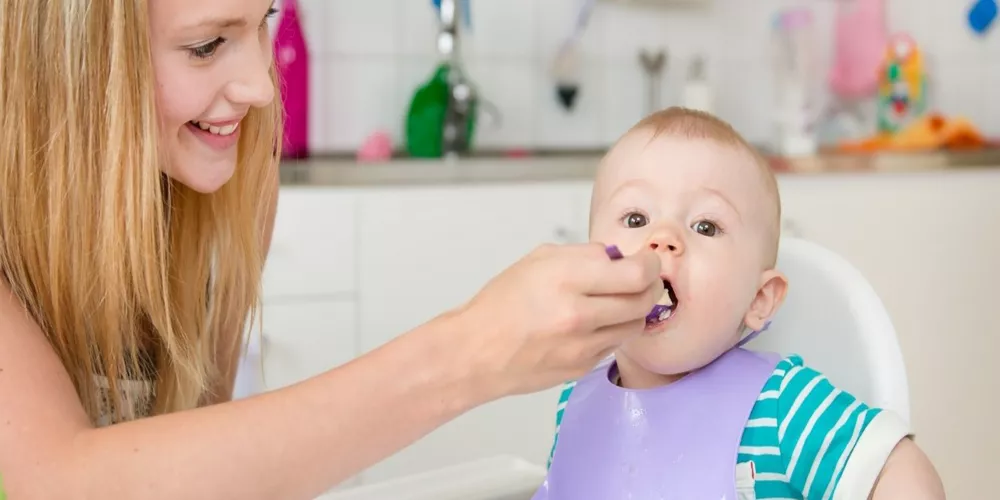 كيفية فطام الطفل من الرضاعة بالخطوات