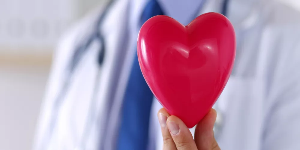 ما الفرق بين الجلطة القلبية السكتة القلبية و الجلطة الدماغية
