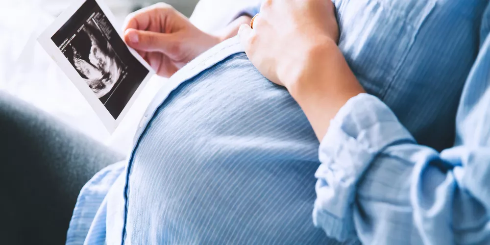 هل يرتفع خطر إصابة الجنين بالتشوهات القلبية بارتفاع سكر الدم عند الحامل؟