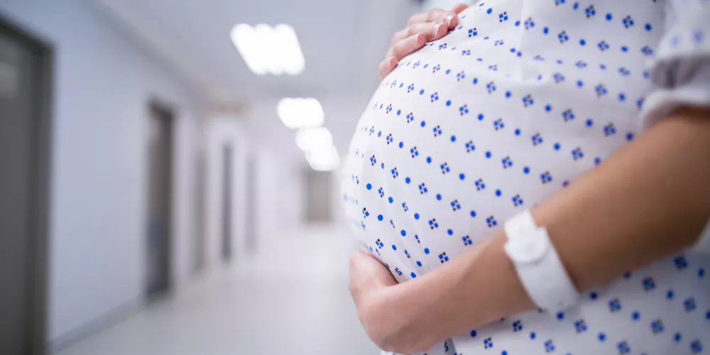 تأثير فيروس كورونا الجديد (كوفيد-19) على الحامل