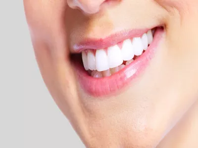 ثلاث اشياء تجنبك خسارة اسنانك مدى الحياة