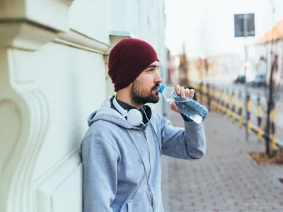 2. اشرب الماء بكثرة