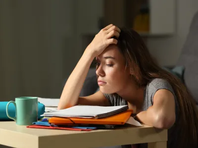 5. ضعف الذاكرة والتركيز