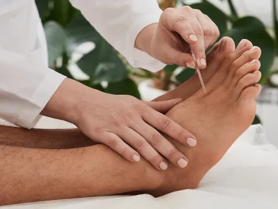 5. أعلى القدم أو ظهر القدم (Top of the Foot)