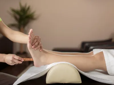 1. منطقة الكعب (Heel Cup Point)
