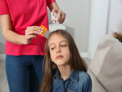 6.  قمل الرأس