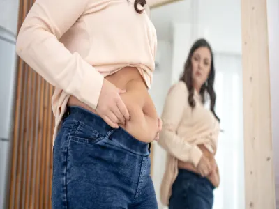 طريقة تمنع تراكم دهون البطن مع العمر