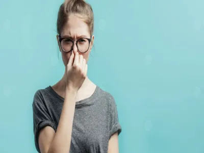 أسباب رائحة الثدي الكريهة