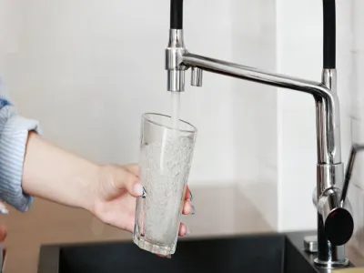 أفضل ماء لتناول الأدوية
