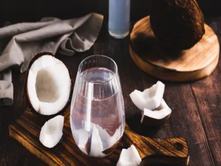 ماذا يحدث لكليتيك عند شرب ماء جوز الهند؟