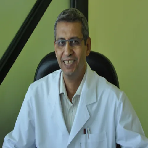 الدكتور مسعد محمد علي الغتوري اخصائي في باطنية