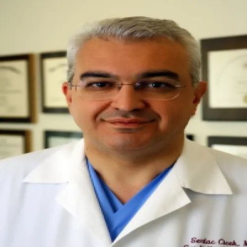 الدكتور SERTAÇ ÇIÇEK اخصائي في القلب والاوعية الدموية