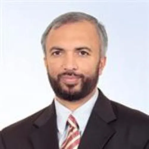 الدكتور اروج احمد اخصائي في باطنية