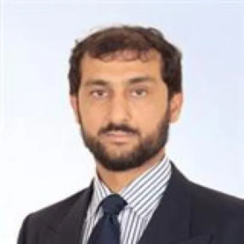 الدكتور نعمان عامر اخصائي في دماغ واعصاب