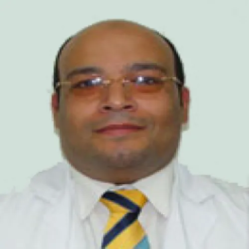 د. اشرف صبري اخصائي في طب عيون