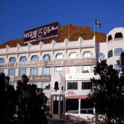 مستشفى مغربي التخصصي للعيون و الاذن اخصائي في طب عيون