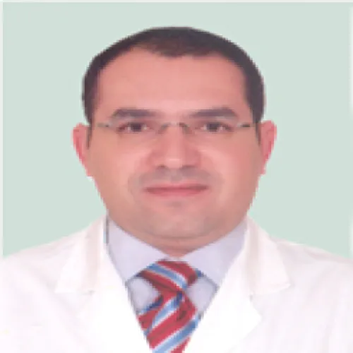 د. حسين خيري اخصائي في طب عيون