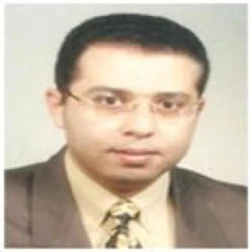 د. اشرف علي الدين اخصائي في طب عيون